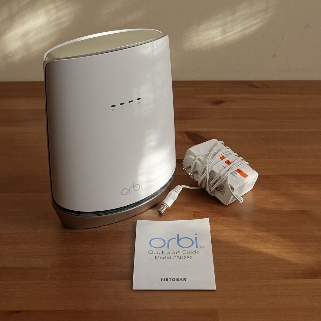 Netgear Orbi Wi-Fi 6 IEEE 802.11ax Cable Wireless Router